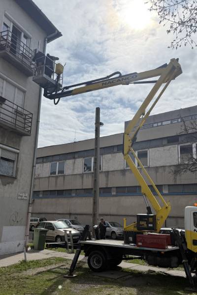 Socage DA20 kosarasemelő